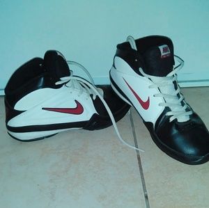 Nike AV pro